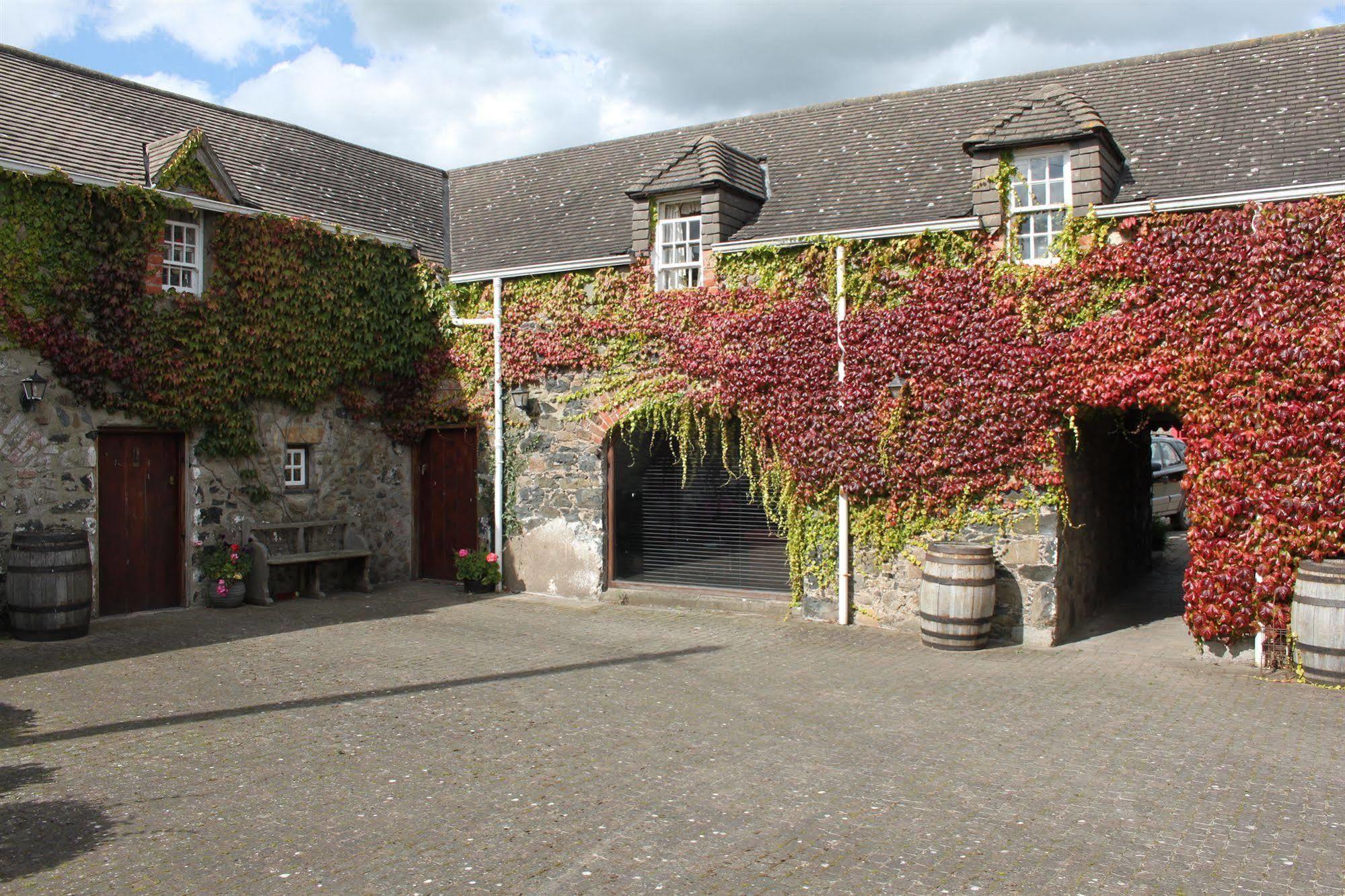 Clenaghans Hotel Moira  Buitenkant foto